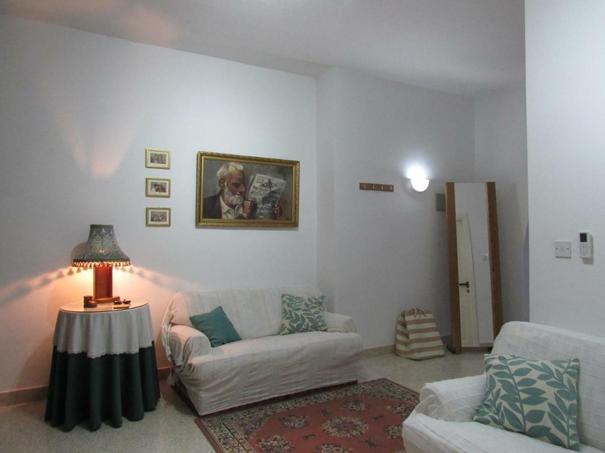 Central Studio Apartment Santa Vennera エクステリア 写真