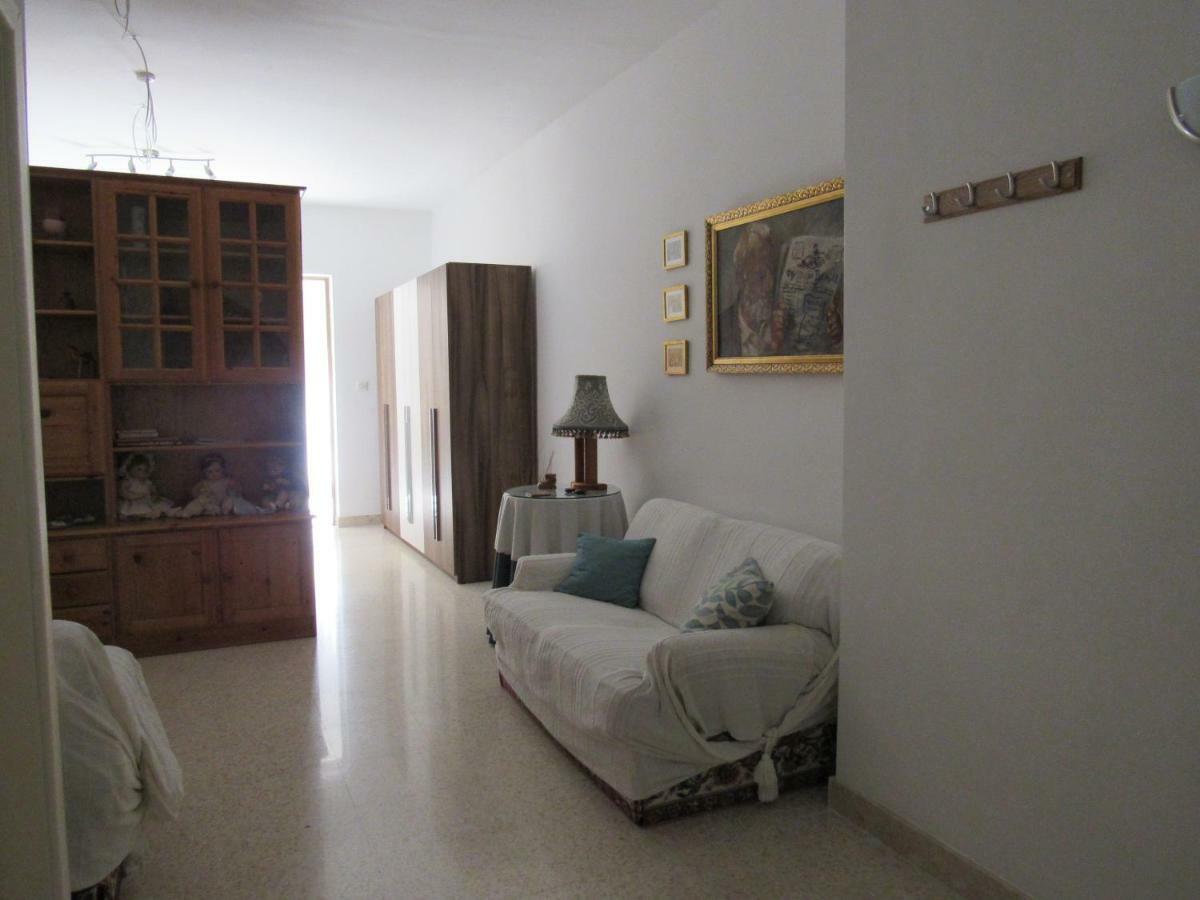 Central Studio Apartment Santa Vennera エクステリア 写真